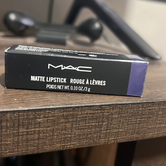 🌙💕Matte Royal Mac Lipstick - Picture 10 of 11